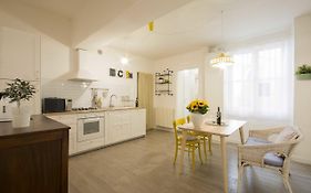 Zanobi Apartment